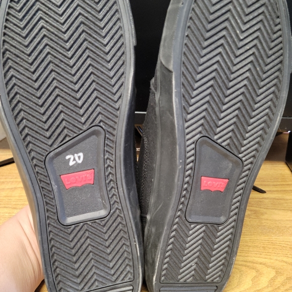 NEW Mens Levi's Shoes 👞 - Picture 7 of 9